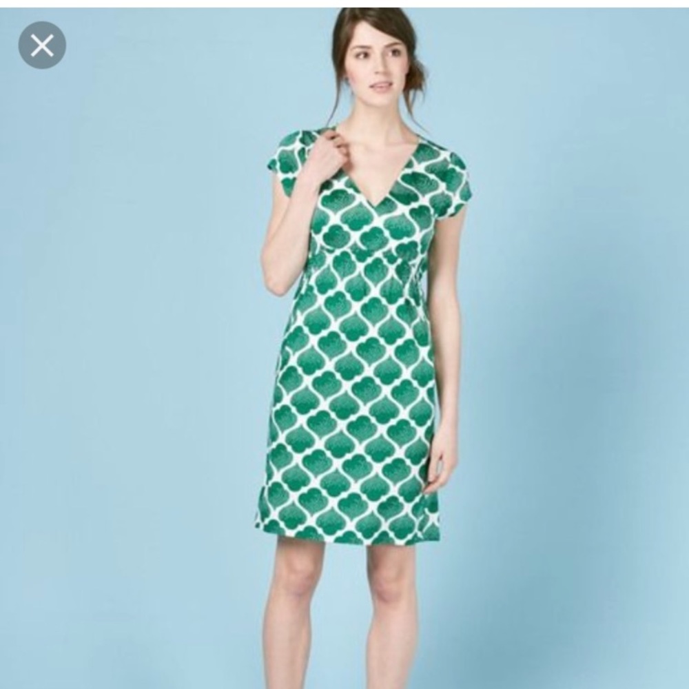 Boden Curved Waist Seam Dress Women’s Green and White size 2